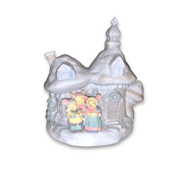 Enesco Ceramic Christmas Family House - Picture 1 of 8